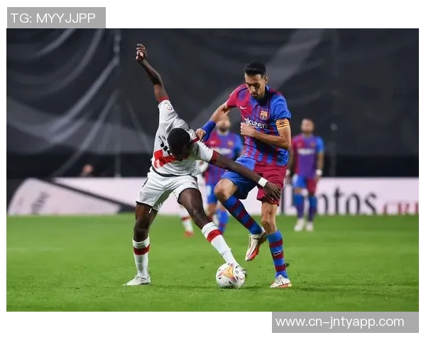 巴萨惨败塞维旧将直言高位防守如同自杀式战术引发争议