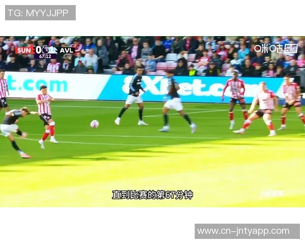 黑猫桑德兰球迷在老特拉福德成功捕鼠引发热议