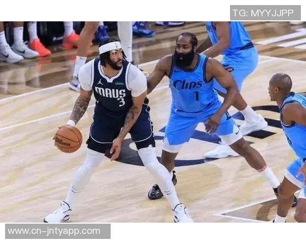 体育画报新赛季Top50揭晓库里浓眉小卡KD哈登名次引发热议 体育画报新赛季Top50揭晓库里浓眉小卡KD哈登名次引发热议