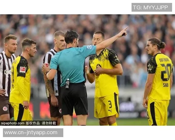 贝纳德斯基揭秘C罗真实个性谦逊友善与团队融洽相处