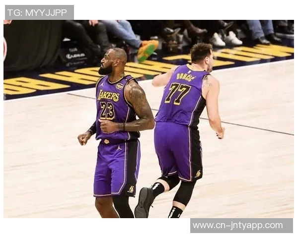 东契奇带领球队团建活动雷迪克表示积极反馈不断涌现