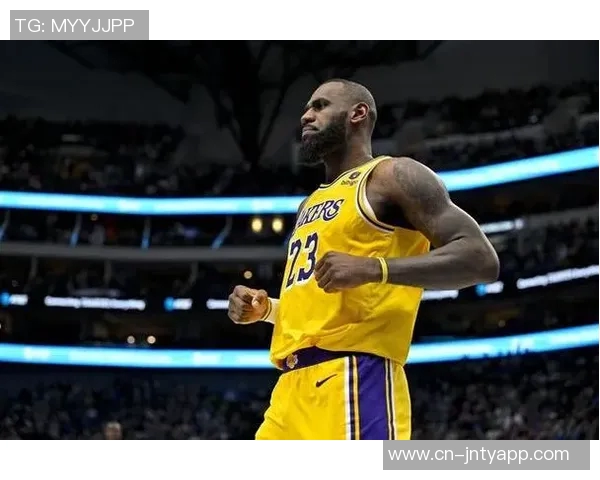 NBA球星心目中的最佳庆祝动作解析库里晚安安詹姆斯戴皇冠与耸肩风采