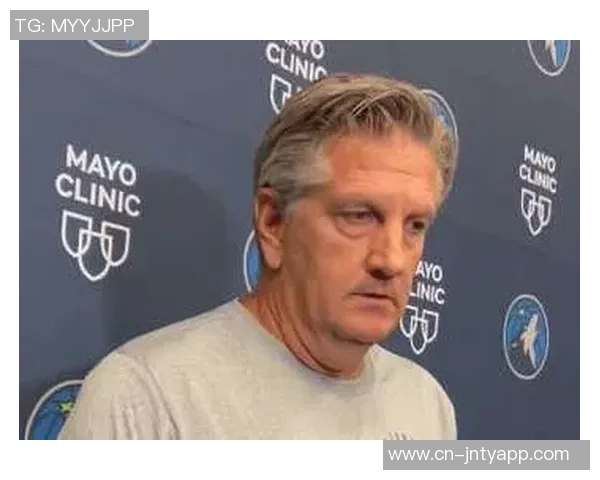 芬奇称赞迪林厄姆训练营表现出色强调其突分接球投篮任务