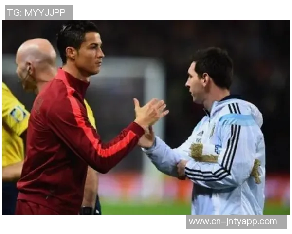 梅西禁区低射中柱阿连德远射击中横梁运气不佳令人惋惜