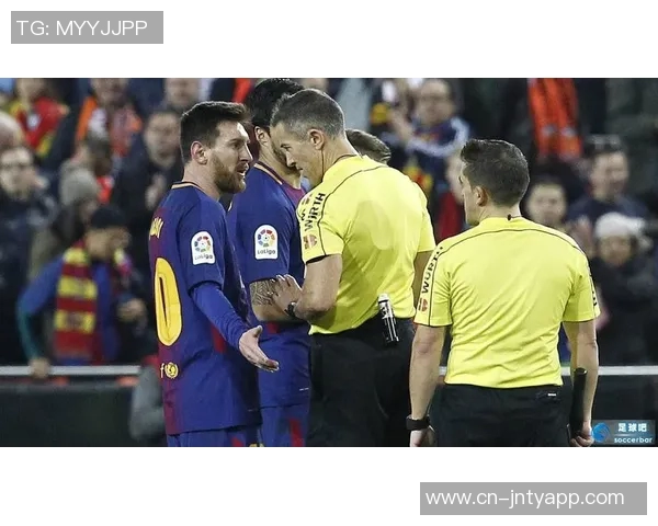 西班牙裁判技术委员会承认科克漏判红牌事件引发广泛关注