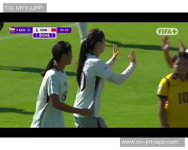 周欣怡精彩点射助力女足U17半场前2-0领先挪威U17女足