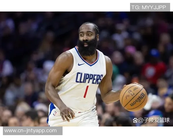 哈登赞大洛在训练营中展现惊人实力为球队贡献巨大价值 哈登赞大洛在训练营中展现惊人实力为球队贡献巨大价值